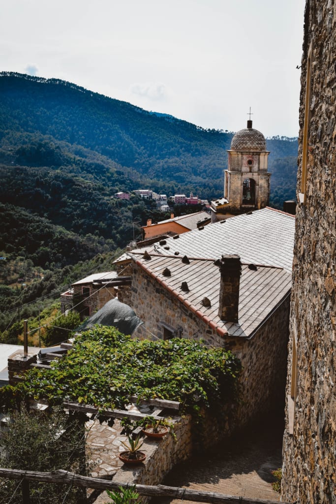 Where to Stay Cinque Terre: La Sosta di Ottone III chiesanuova levanto boutique hotel experience UNESCO winery michelin-starred