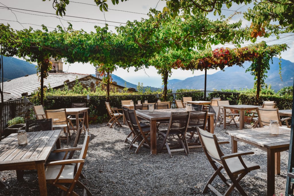 Where to Stay Cinque Terre: La Sosta di Ottone III chiesanuova levanto boutique hotel experience UNESCO winery michelin-starred