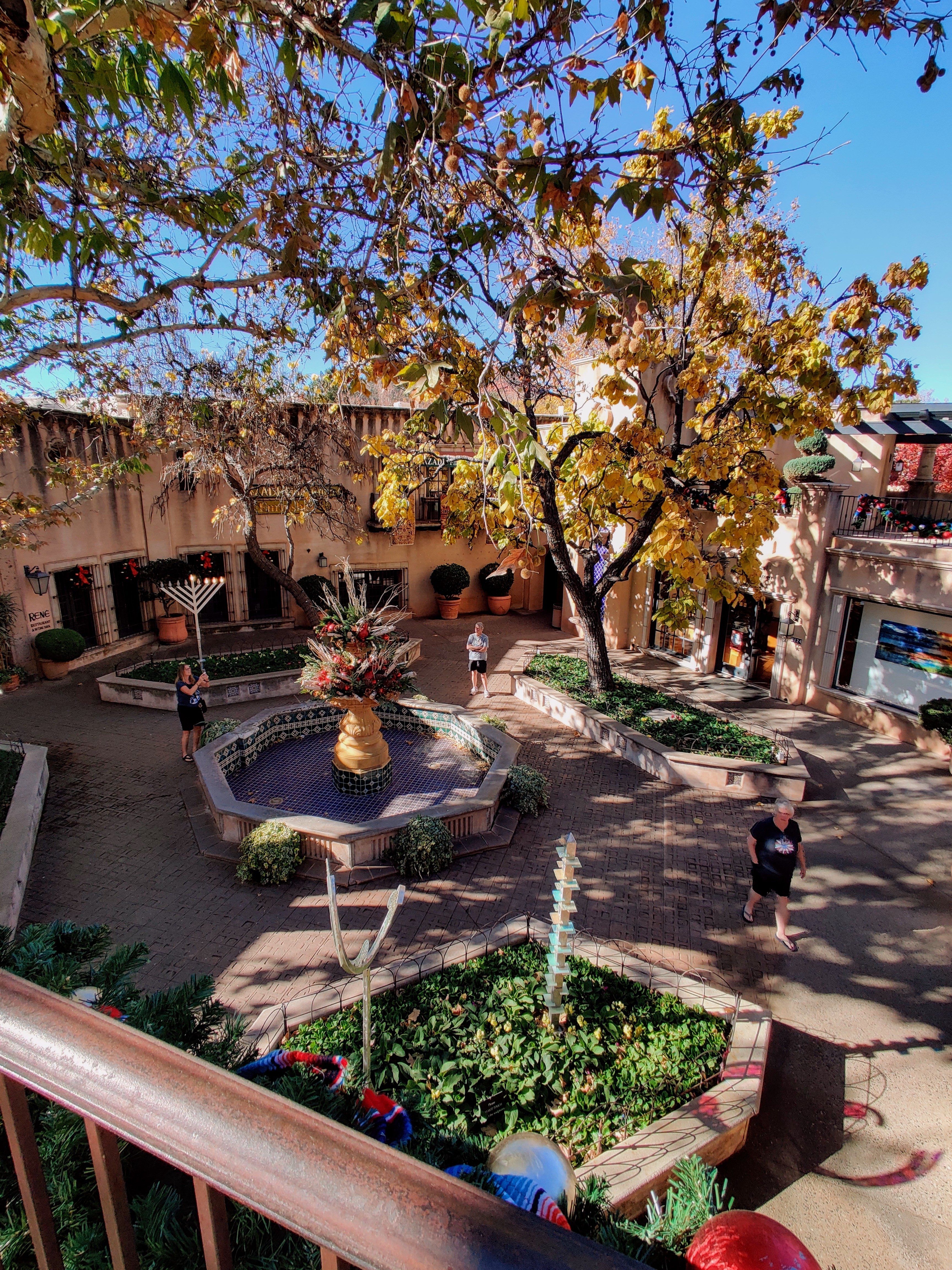 The Best of Everything at Tlaquepaque Arts & Crafts Shopping Village in Sedona The Best of Everything at Tlaquepaque Arts & Crafts Shopping Village in Sedona