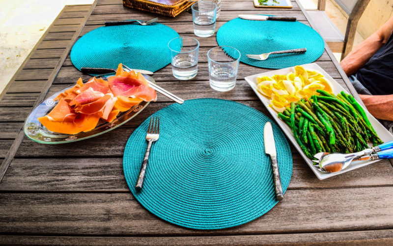 Outdoor Party Healthy What to Eat Table Set Up Decoration 2