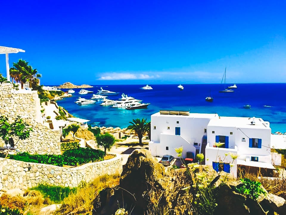 Travel Guide to Mykonos_What to do_Where to Stay_Mykonos Island_Greece_3 day itinerary_blog_Psarou VIP beach_luxury island_quiet_Escape