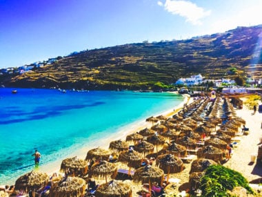 Travel Guide to Mykonos_What to do_Where to Stay_Mykonos Island_Greece_3 day itinerary_blog_Paranga beach_hostel_sun bed_ocean_free