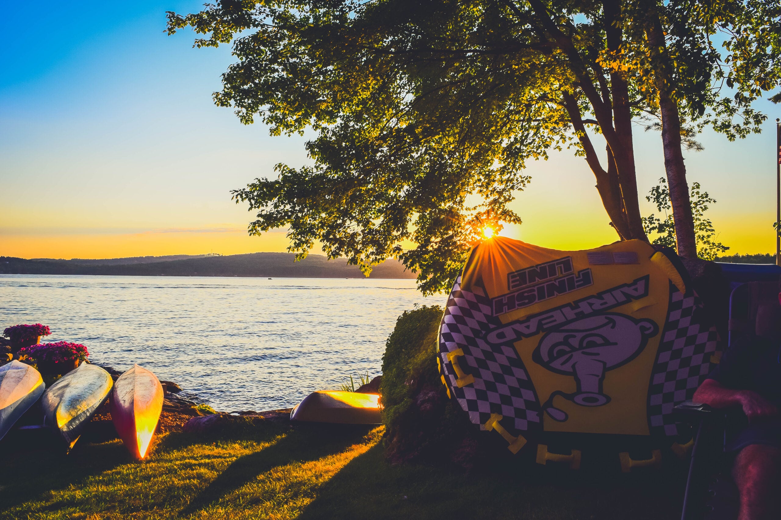 Lake Winnipesaukee_New Hampshire_Travel Guide_What to do_What to See_sunset_lake house_nature_beautiful_photography