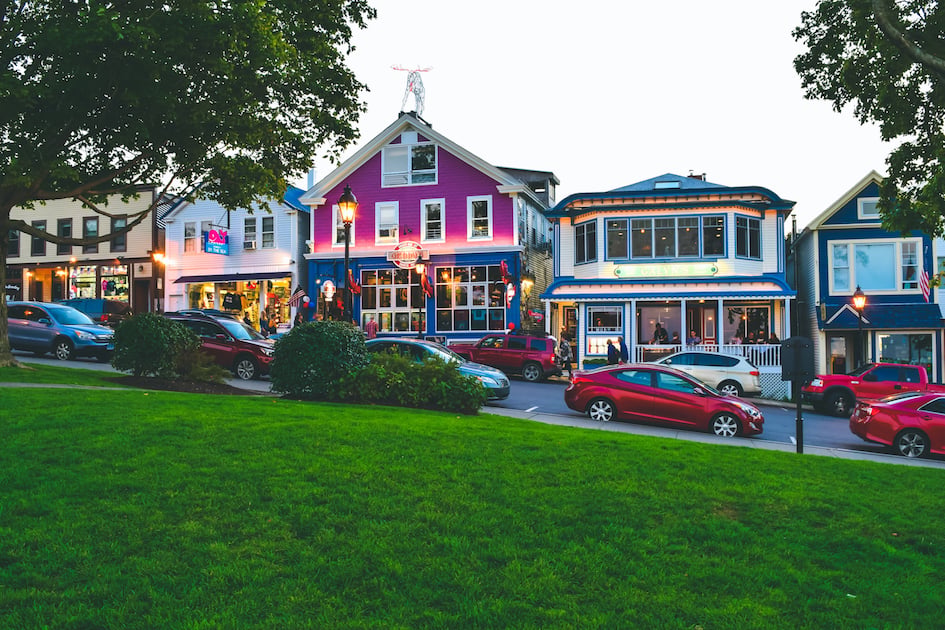 Main Street Travel guide to bar harbor maine acadia national park what to do in maine nature guide -21-2