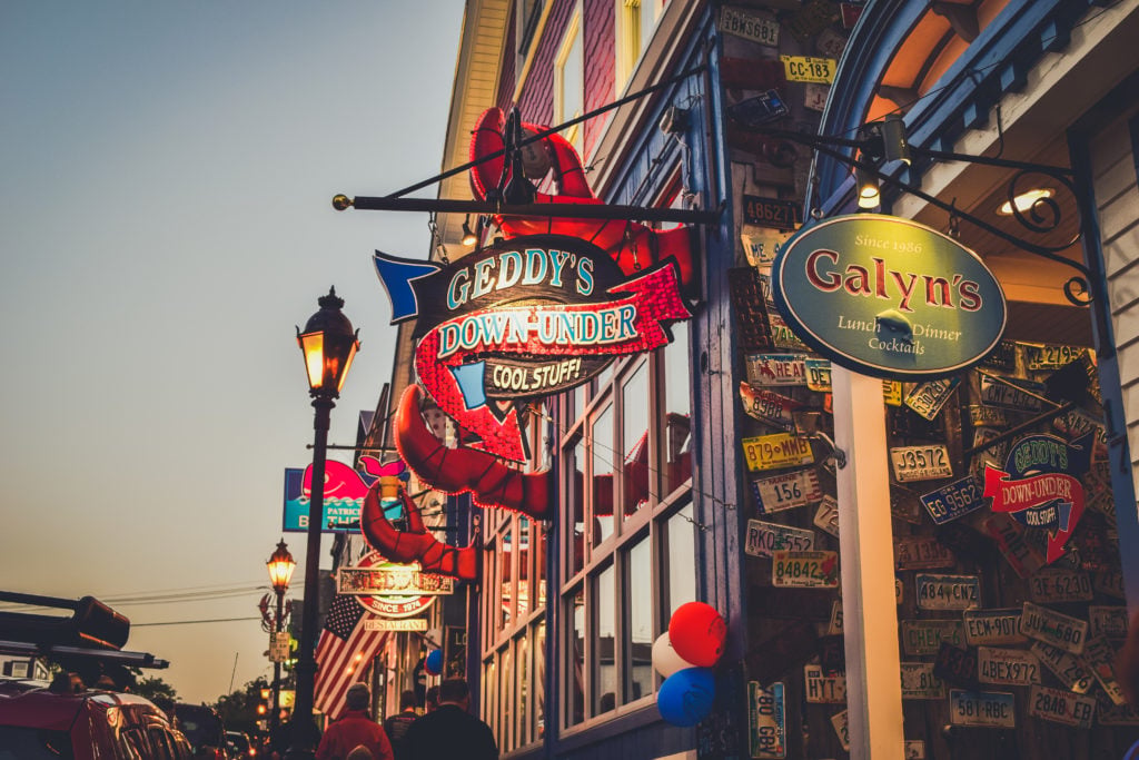 Main Street Travel guide to bar harbor maine acadia national park what to do in maine nature guide -21-2