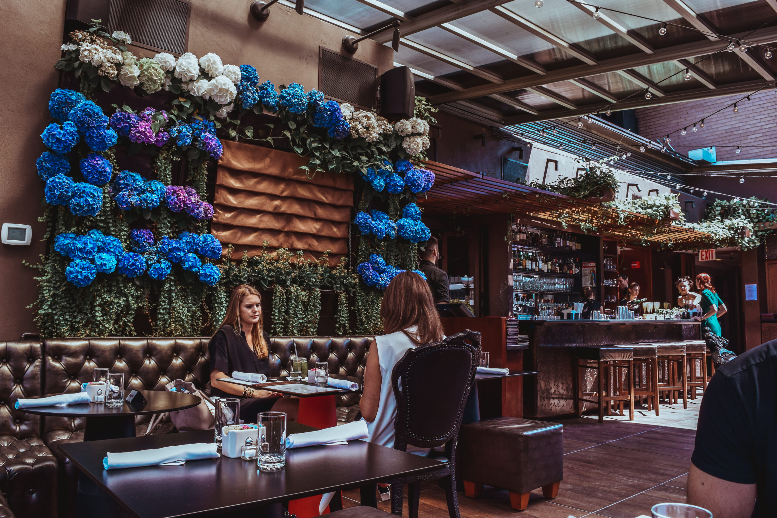 Turn Down For Brunch: Upstairs at the Kimberly Hotel svadore travel blogger lifestyle manhattan midtown best rooftop brunch spot nyc new york SVADORE