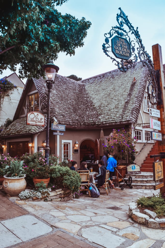 california coast travel guide: carmel by the sea Travel Guide California Road trip SVADORE travel blog ocean avenue