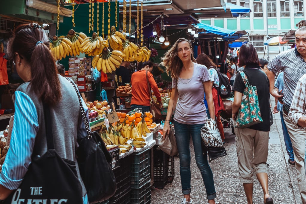 Hong Kong 2 day Travel Guide two days china asia svadore what to do where to eat -1-6 Exploring Kowloon, Hong Kong: Mongkok Ladies Market and Wet Market 2 DAYS IN HONG KONG: A TRAVEL GUIDE TO CENTRAL AND OUTSKIRTS