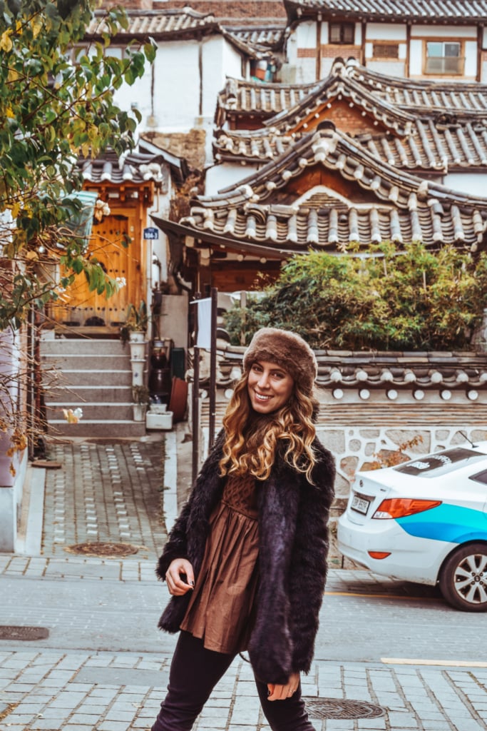 What to Do in Bukchon Hanok Village, Seoul bukchon hanok village seoul south korea what to do what to see what to eat travel blog SVADORE travel guide november winter fall-1