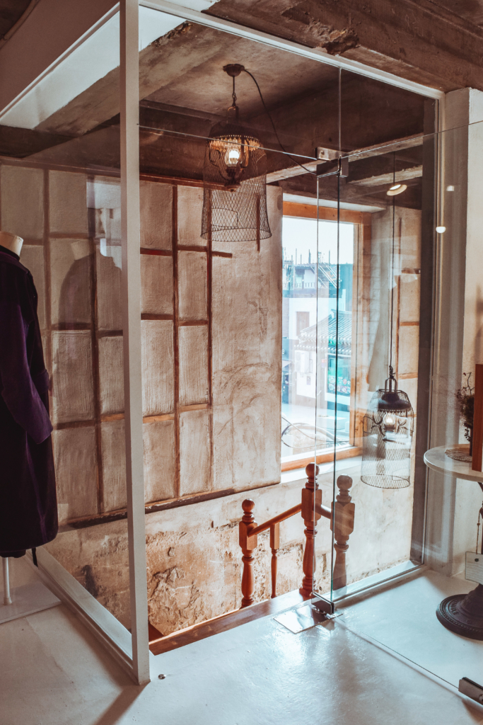 Where to Shop in Seoul, Bukchon Hanok Village: HAMU bukchon hanok village seoul south korea what to do what to see what to eat travel blog SVADORE travel guide november winter fall-1-3