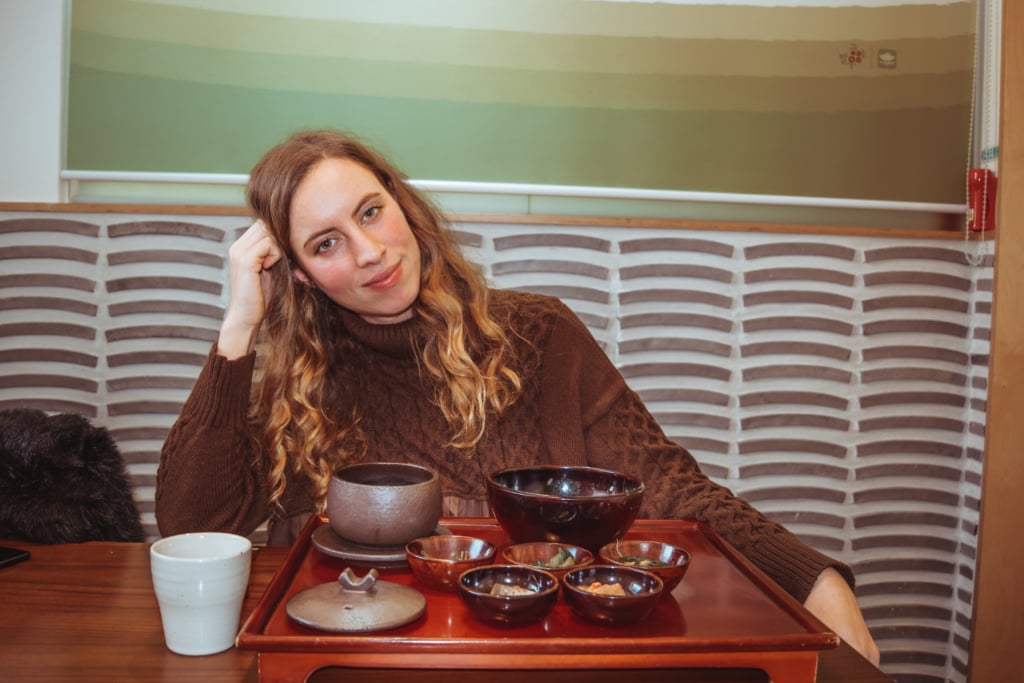 Balwoo Gongyang: Michelin 1-Star Vegan Buddhist Restaurant Balwoo Gongyang- Michelin 1-Star Vegan Buddhist Restaurant south korea where to eat lunch dinner svadore travel blog travel guide-1-16