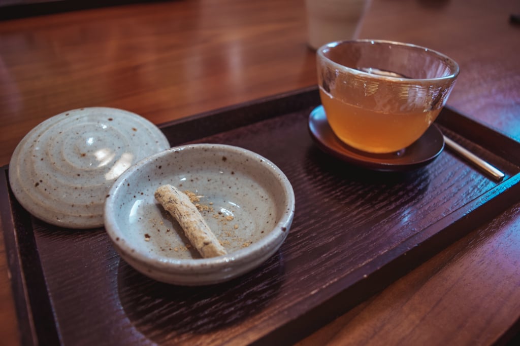 Balwoo Gongyang: Michelin 1-Star Vegan Buddhist Restaurant Balwoo Gongyang- Michelin 1-Star Vegan Buddhist Restaurant south korea where to eat lunch dinner svadore travel blog travel guide-1-16