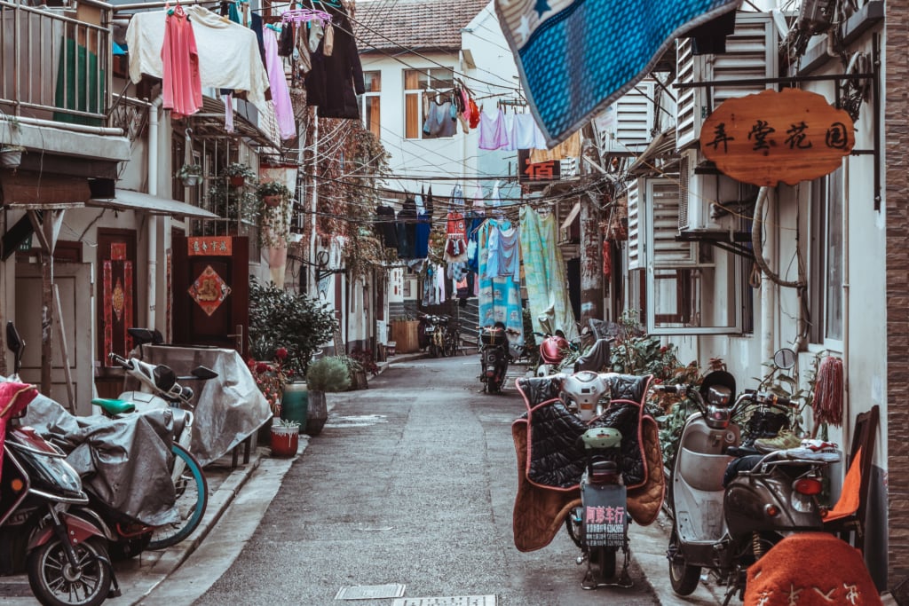 Where to Find the Best Shanghai-style Noodles shanghai travel guide yuyuan garden ol shanghai street svadore food foodie -14