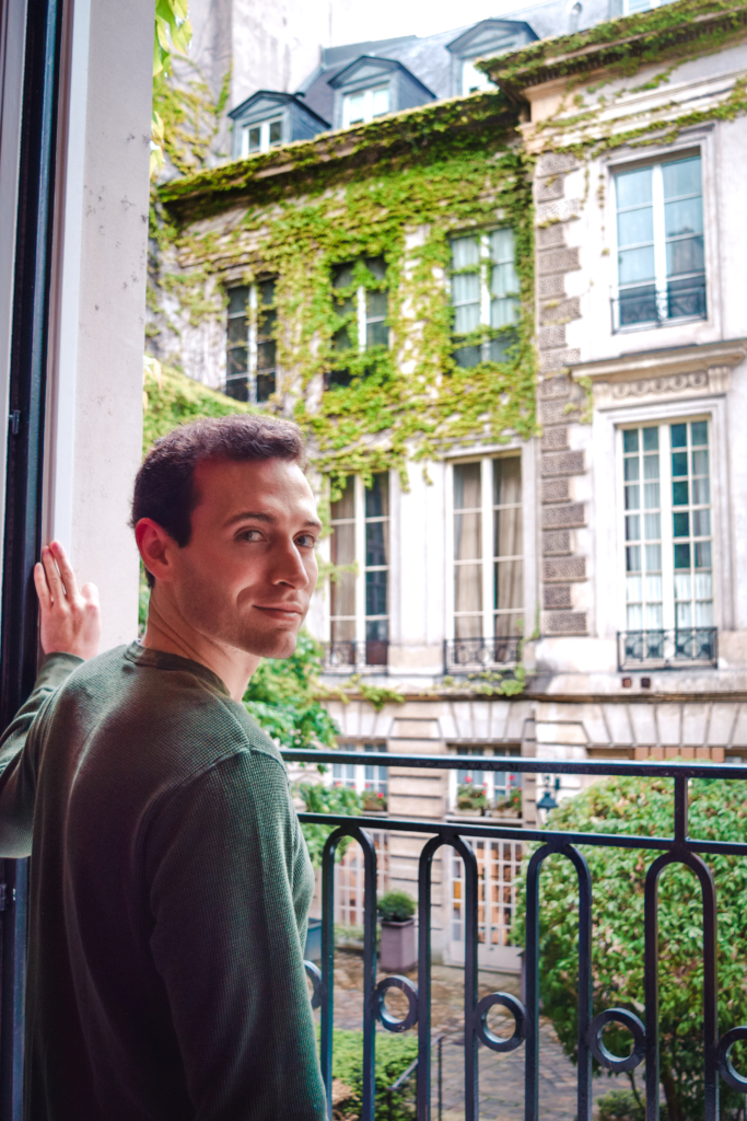Luxury Hotel in Marais, Paris: Pavillon de la Reine