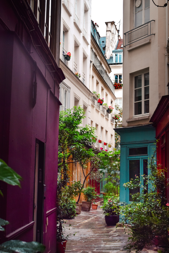 passage de l'ancre 9 Secret Passages in Paris and Why They're Unique