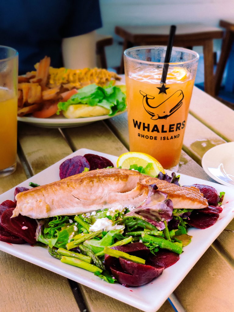 Places to Eat on Block Island: Beachead