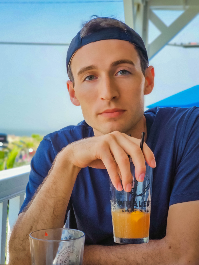 Places to Eat on Block Island: Beachead