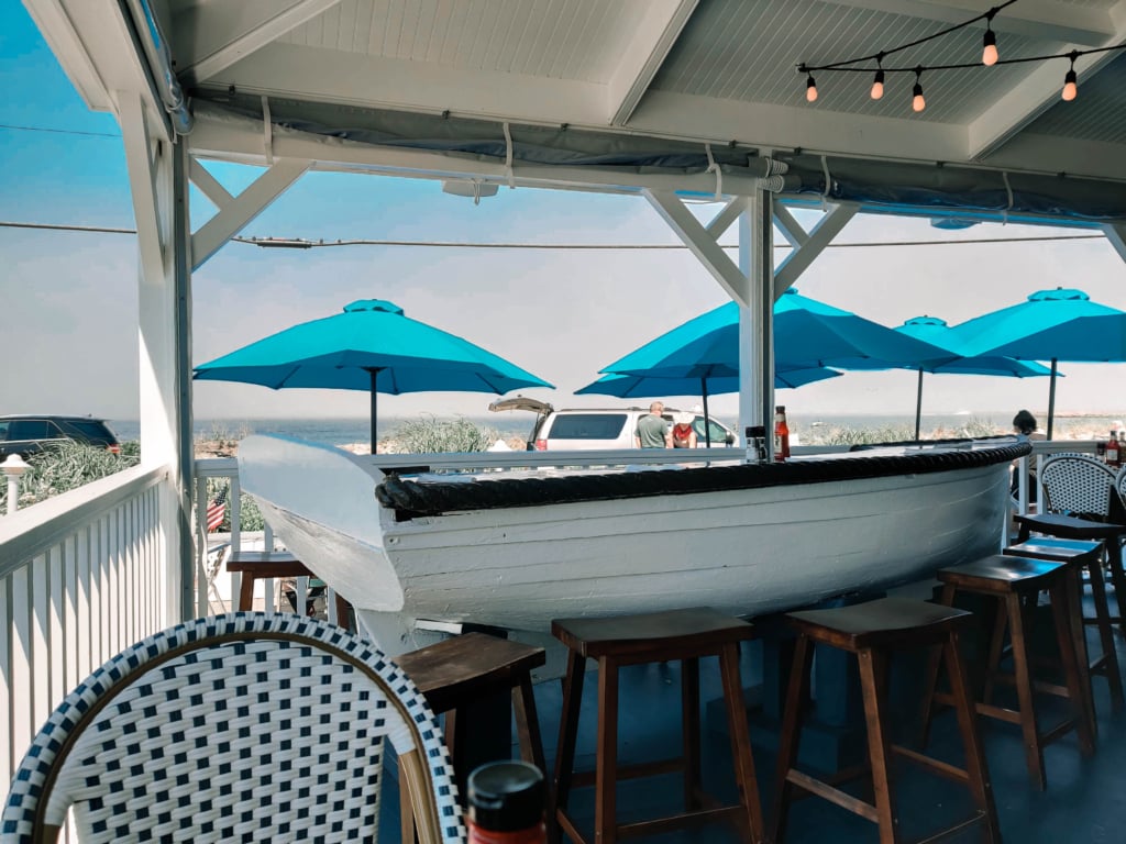 Places to Eat on Block Island: Beachead