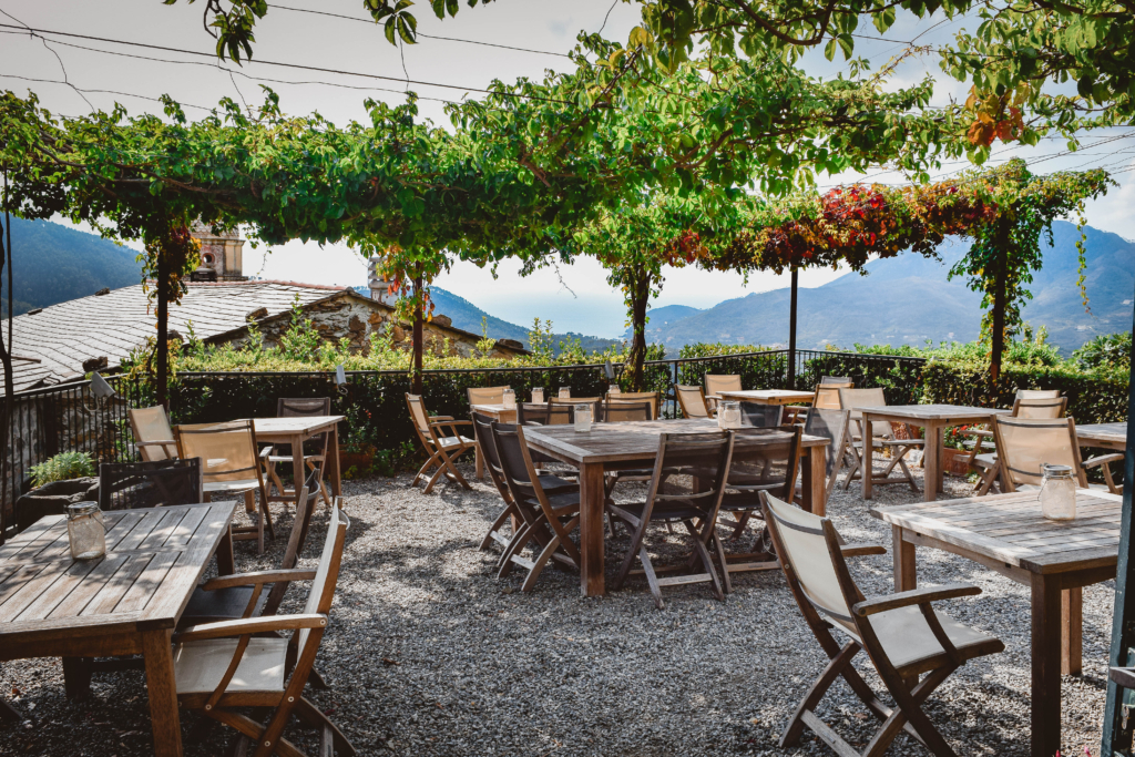 Where to Stay Cinque Terre: La Sosta di Ottone III chiesanuova levanto boutique hotel experience UNESCO winery michelin-starred