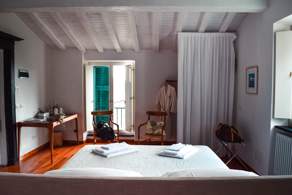 Where to Stay Cinque Terre: La Sosta di Ottone III chiesanuova levanto boutique hotel experience UNESCO winery michelin-starred