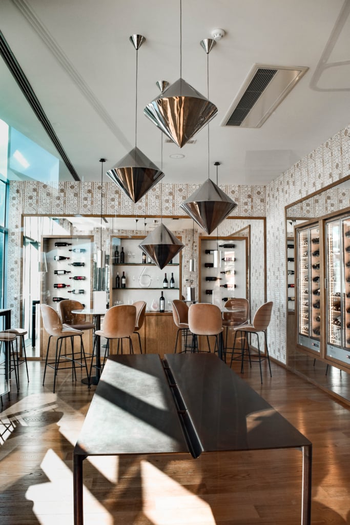 The Best Beach Hotel in Dubrovnik: Hotel Bellevue wine bar