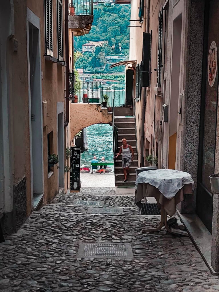 Borromean Islands: Visit Isola dei Pescatori, Lake Maggiore svadore travel blog lago maggiore travel guide