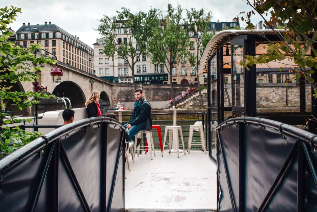 Guide to Exploring Le Marais District in Paris