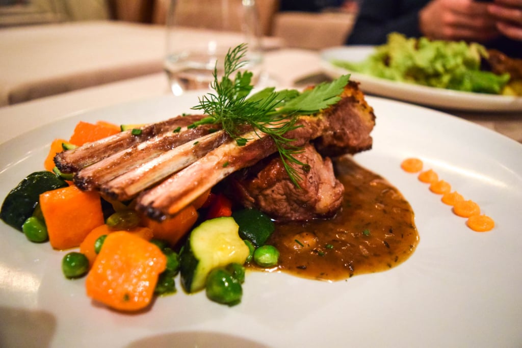 Guide to Exploring Le Marais District in Paris gaspard de la nuit dinner