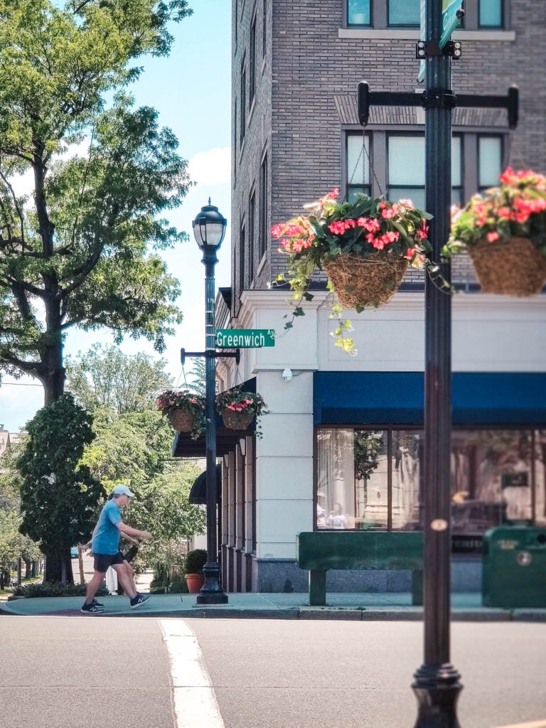 Greenwich Avenue CT: What to Expect and Find luxury stores award winning chef food shopping spa cars art gallery galleries events