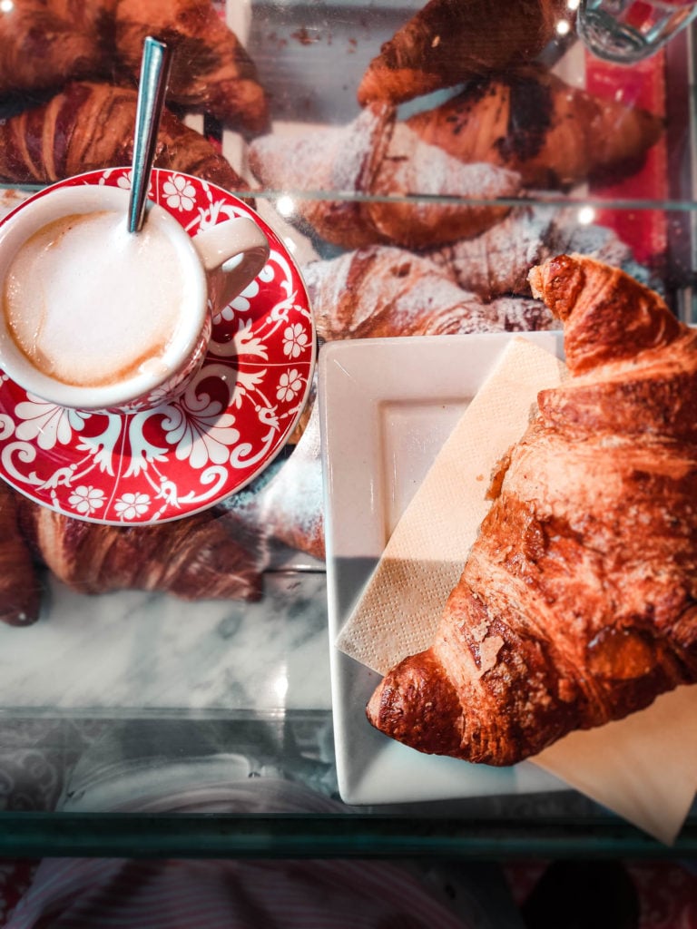 6 Best Cafes in Milan According to a Local caffe napoli