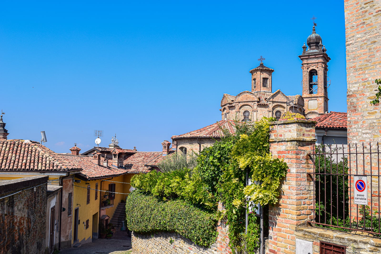 What to See in Langhe: Neive, Piemonte