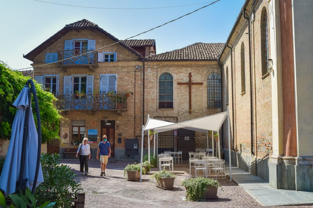 What to See in Langhe: Neive, Piemonte
