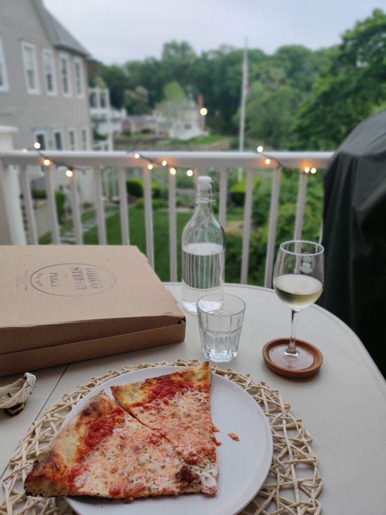 30 Amazing Places to Eat in Greenwich, CT Right Now 30 Amazing Places to Eat in Greenwich, CT Right Now