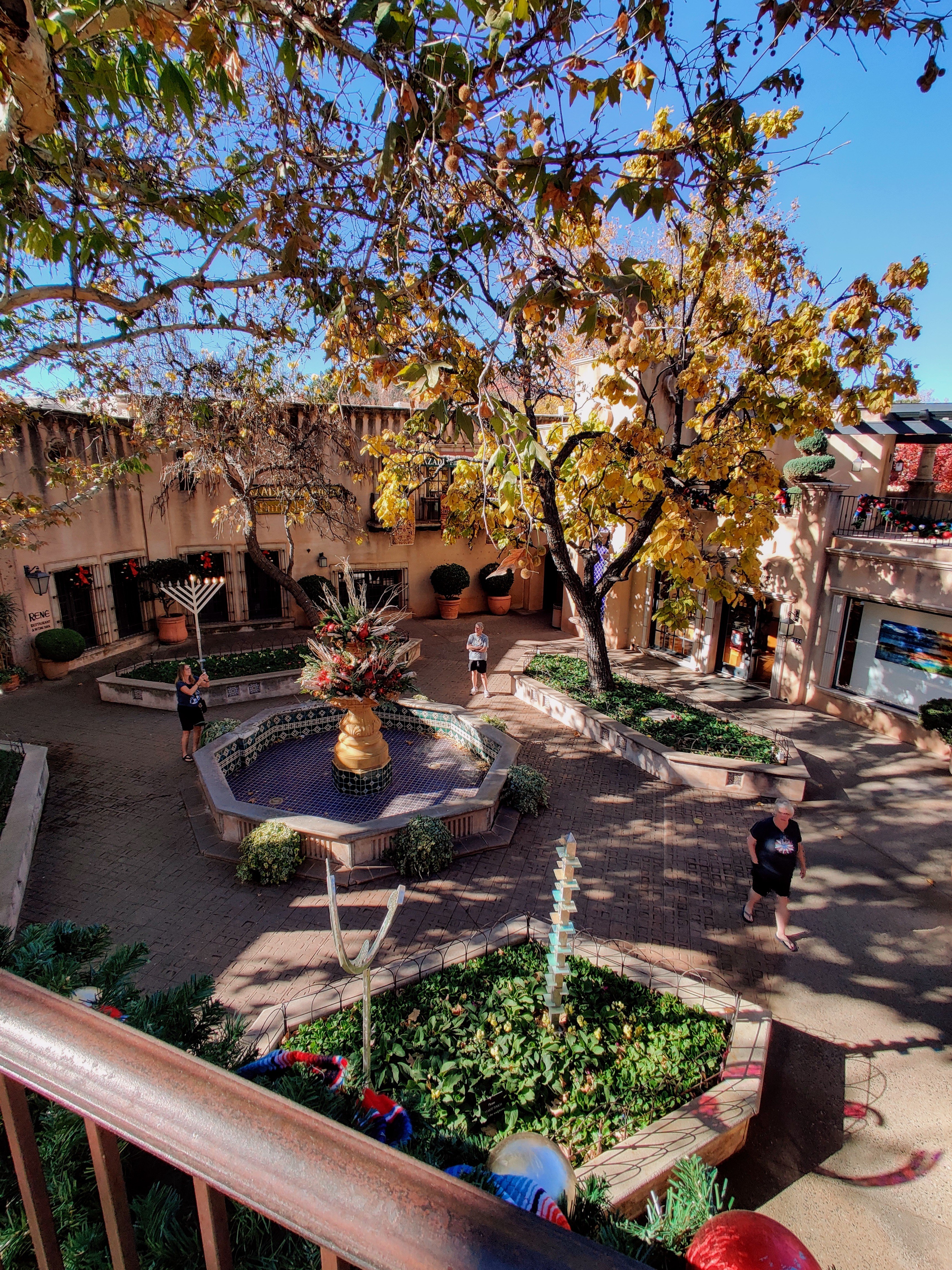 The Best of Everything at Tlaquepaque Arts & Crafts Shopping Village in Sedona The Best of Everything at Tlaquepaque Arts & Crafts Shopping Village in Sedona