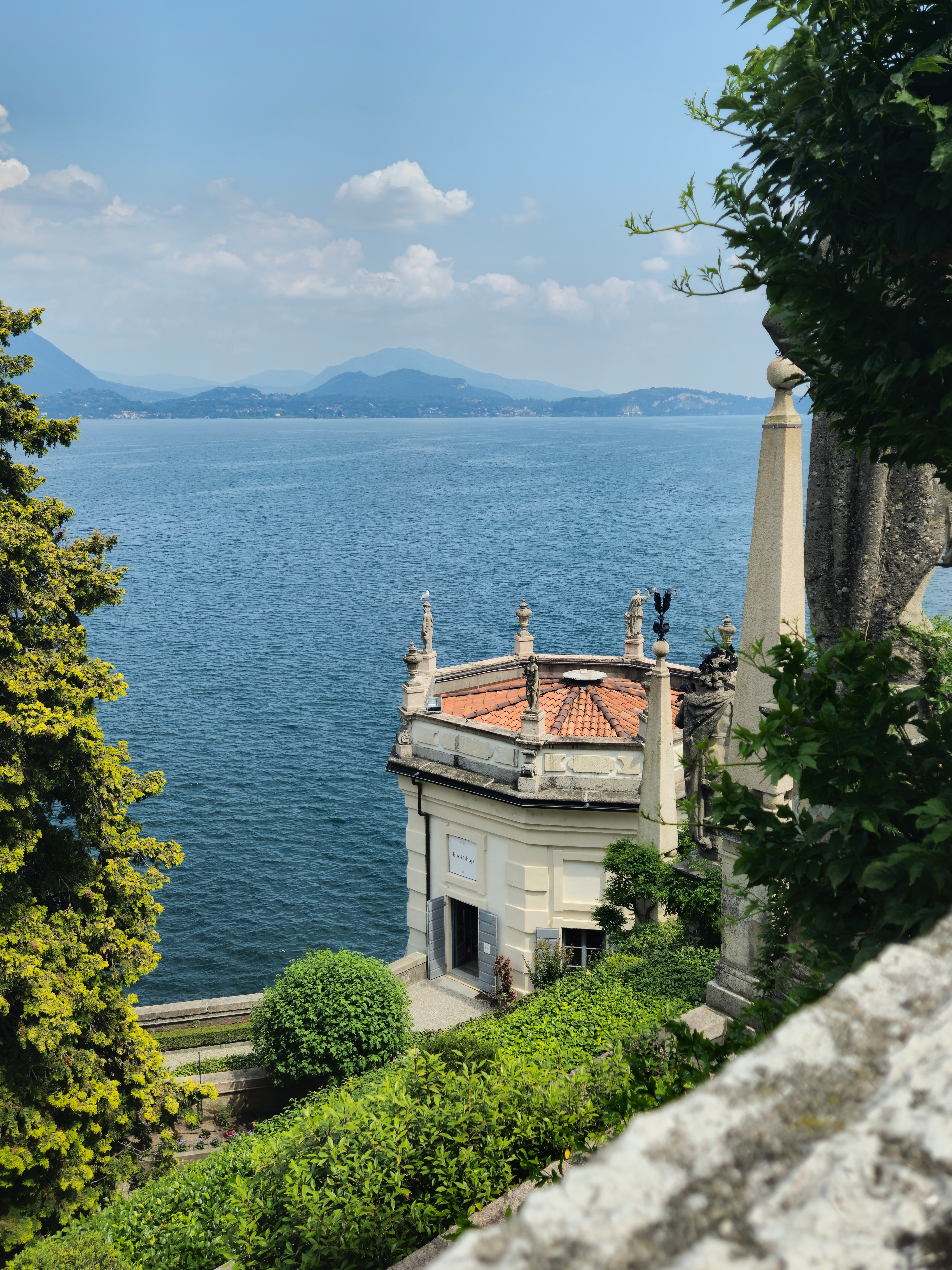 Isola Bella Lago Maggiore restaurant cafe caffeterria della torre Isola Bella Lago Maggiore restaurant cafe caffeterria della torre