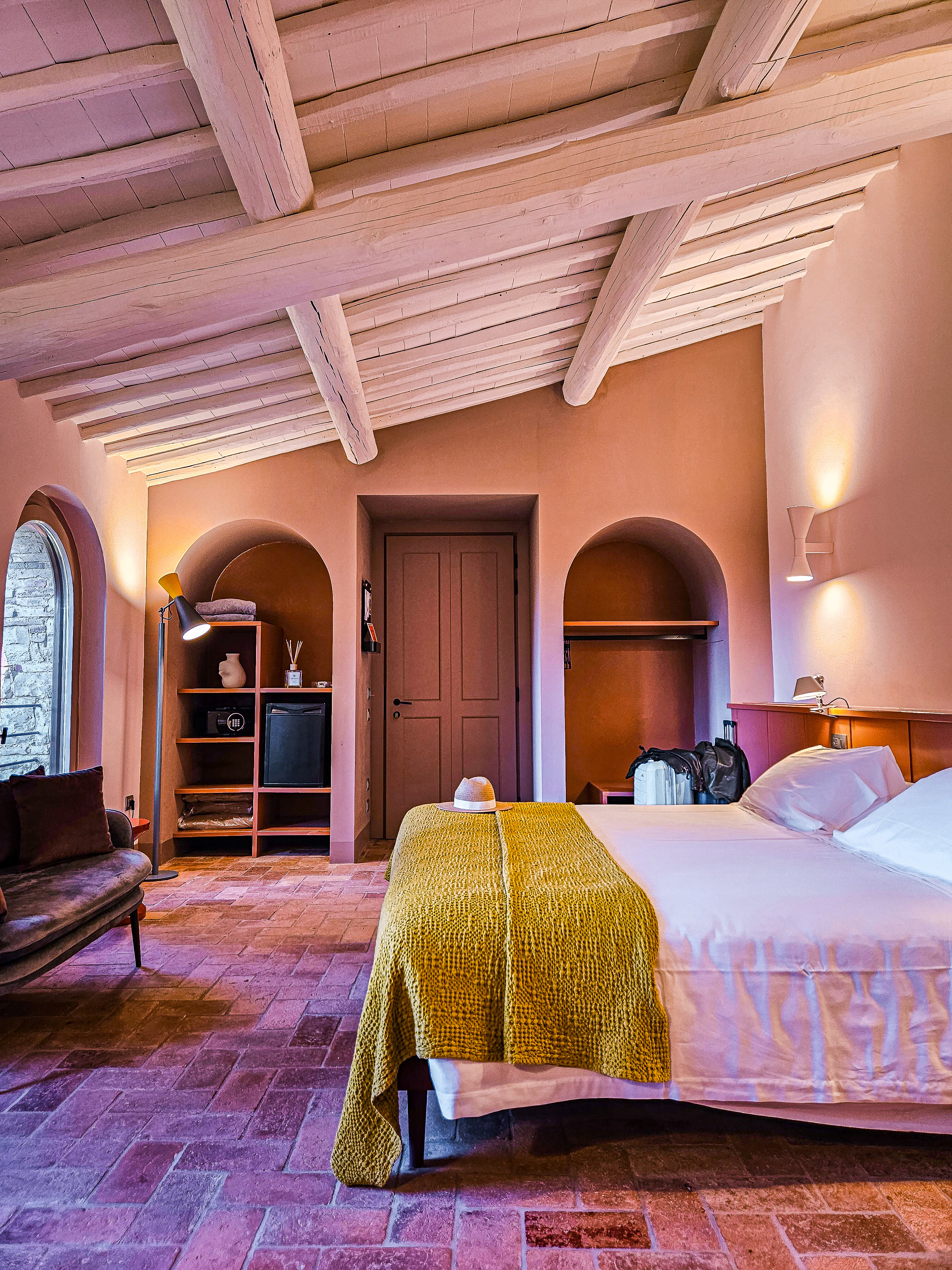 Pensione di Vignamaggio Hotel, Panzano in Chianti — Welcome to Tuscany