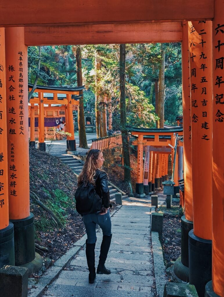 Japanese kyoto shrine symbolizing peace and traditional culture, a lesson in mindfulness from living in Japan as a foreigner