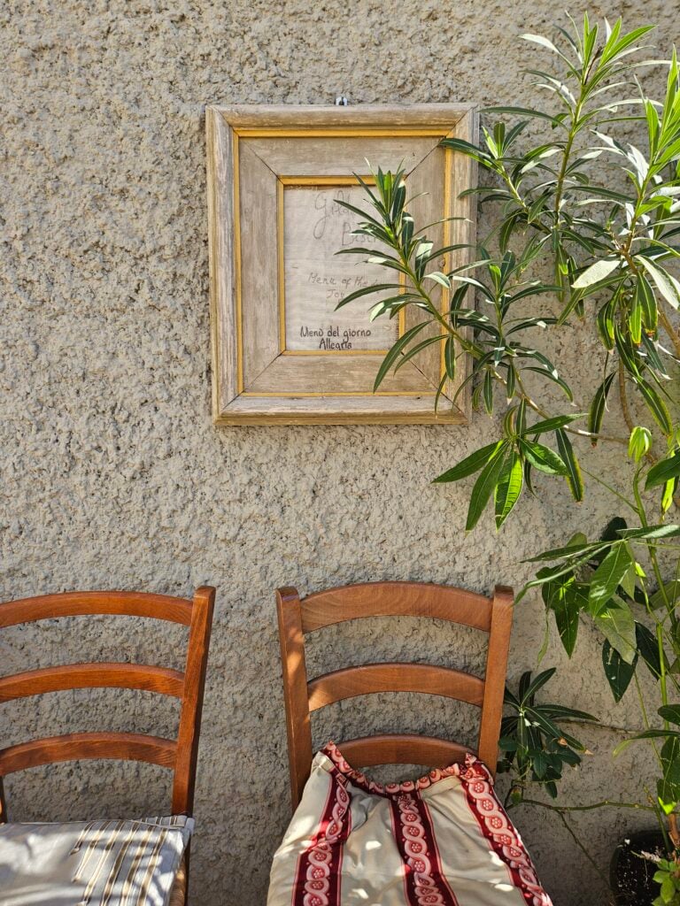 Locals-only-bistro-Sant-Ambrogio-Florence-off-the-beaten-path